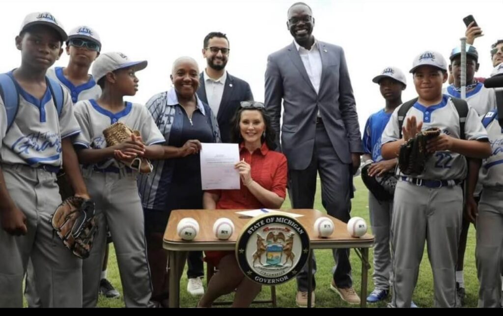 Michigan State Representative Helena Scott, Governor Whitmer, and little league team for Juneteenth.